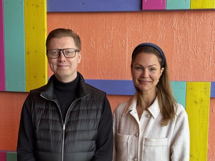 Nicole Forslund (L) och Martin Strömvall (KD) vid invigning av gångtunnel i Haninge