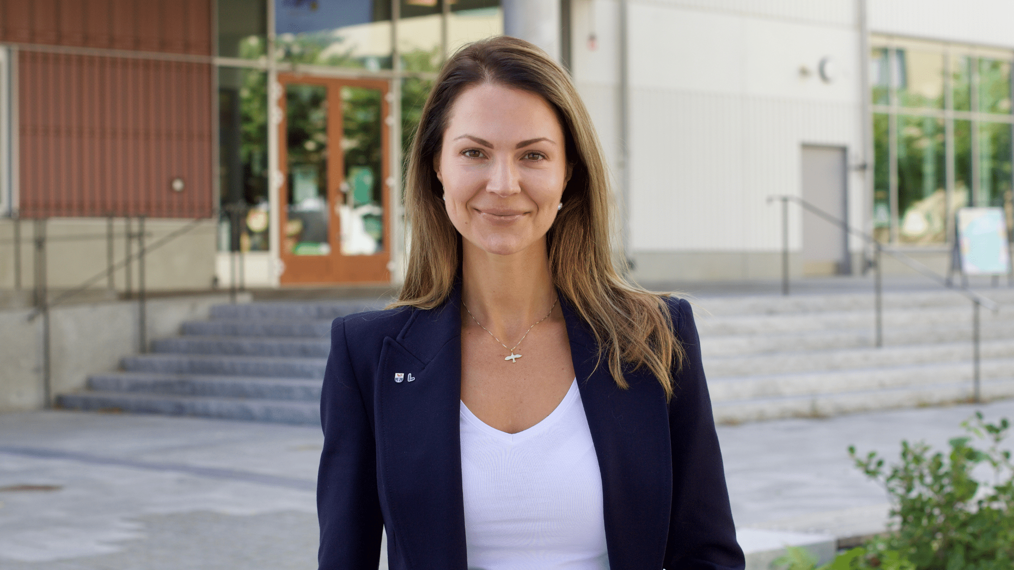 Nicole Forslund (L)