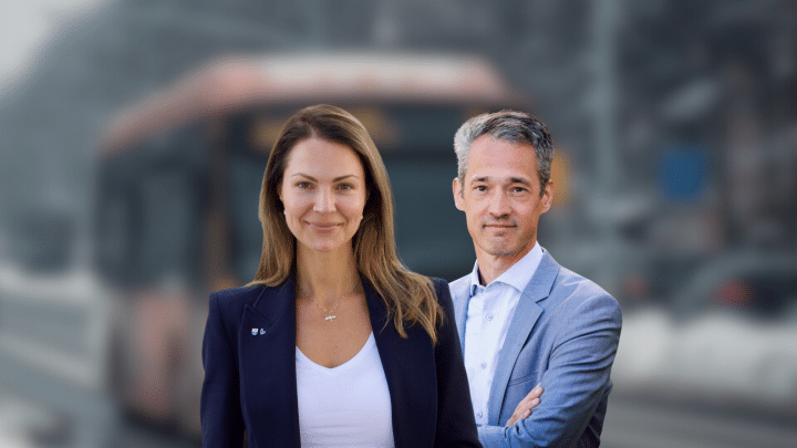 Nicole Forslund lyfter att resenärer i Haninge måste kunna lita på kollektivtrafiken